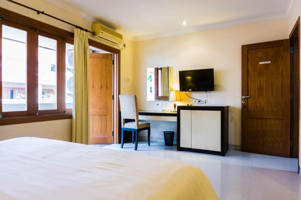 Country Heritage Hotel Surabaya Exterior photo