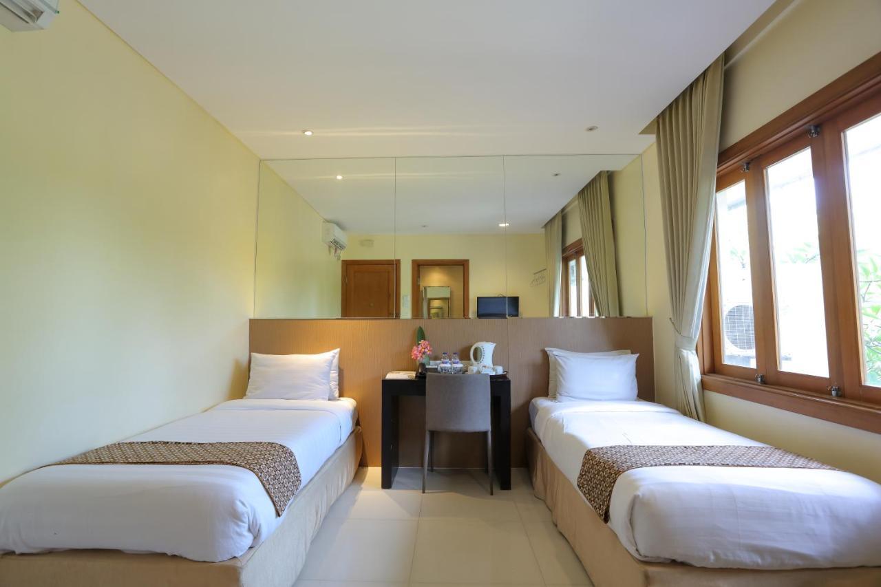 Country Heritage Hotel Surabaya Exterior photo