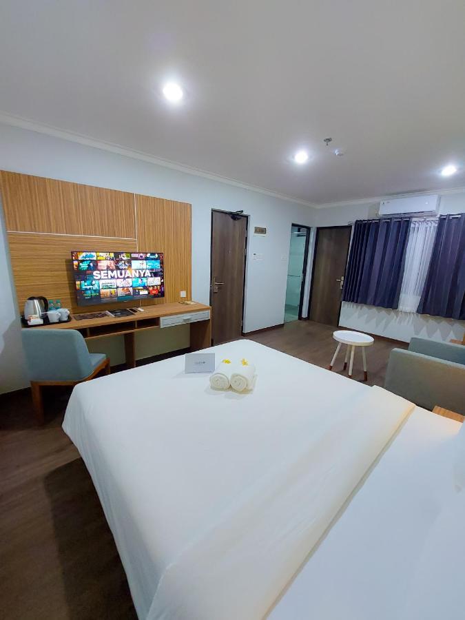 Country Heritage Hotel Surabaya Exterior photo